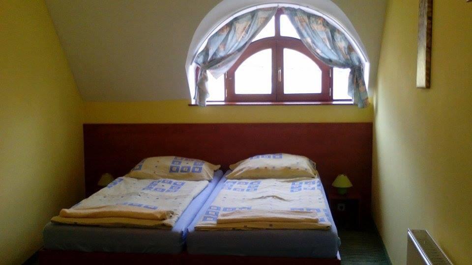 Varju Fogado Tapolca Bed & Breakfast エクステリア 写真